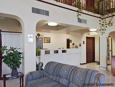 Hotel Super 8 Donna Exterior foto